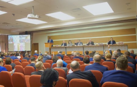 Исполком ФНПР утвердил девиз и лозунги Первомая 2021